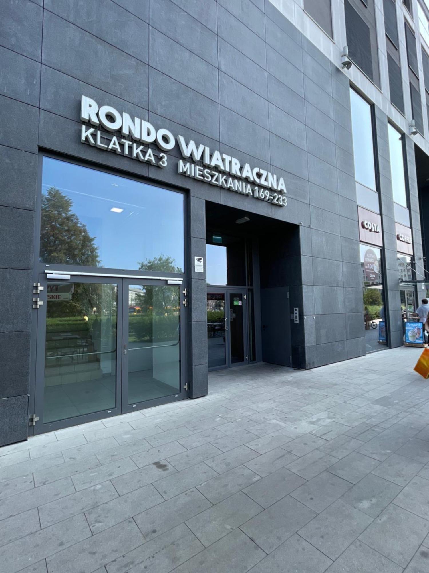 Noche Apartament Rondo Wiatraczna Varšava Exteriér fotografie